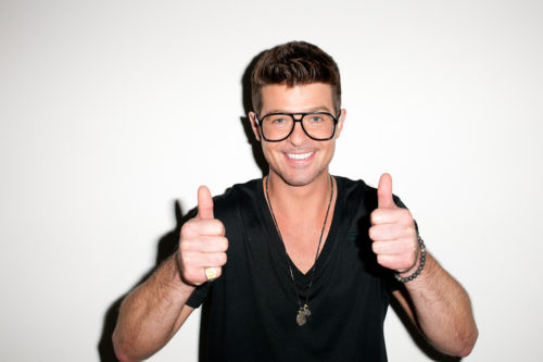 Robin Thicke glasses